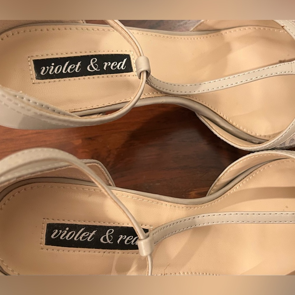 Leopard Print T-Strap Heels - Picture 4 of 5